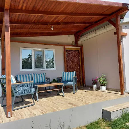 منتزه العطل къщички Sunrise *