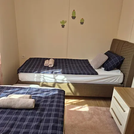 къщички Sunrise منتزه العطل تساريفو